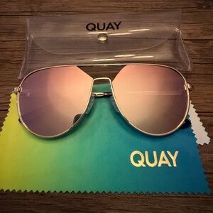 Quay Hold Please Glitter Rim Gold Aviator Sunglasses